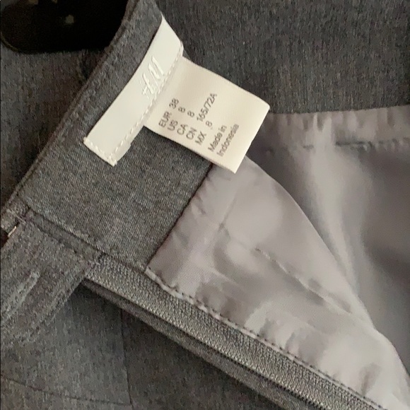 Grey Pencil Skirt (H&M) - Picture 3 of 6